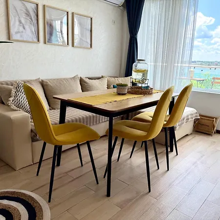 Apartman Boutique Europe Elegant Coastal Escape *