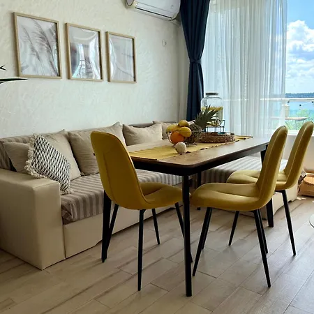 Apartman Boutique Europe Elegant Coastal Escape