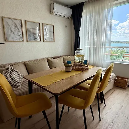Apartment Boutique Europe Elegant Coastal Escape *