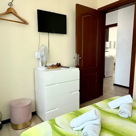 Boutique Europe Elegant Coastal Escape Apartmán